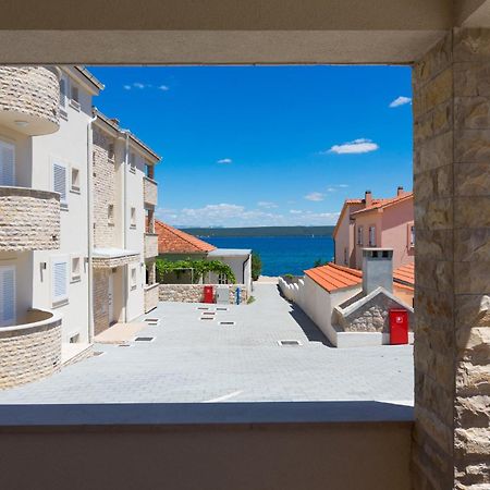 Orkula Apartments Pašman Екстериор снимка