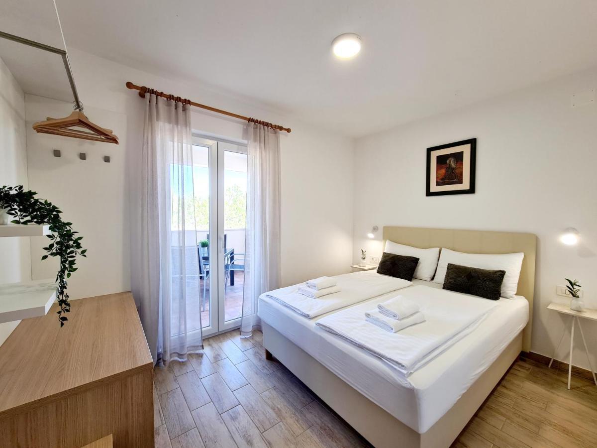 Orkula Apartments Pašman Екстериор снимка
