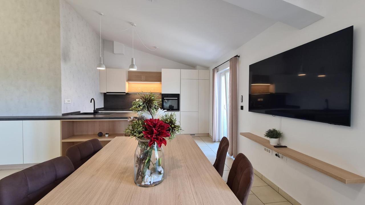 Orkula Apartments Pašman Екстериор снимка