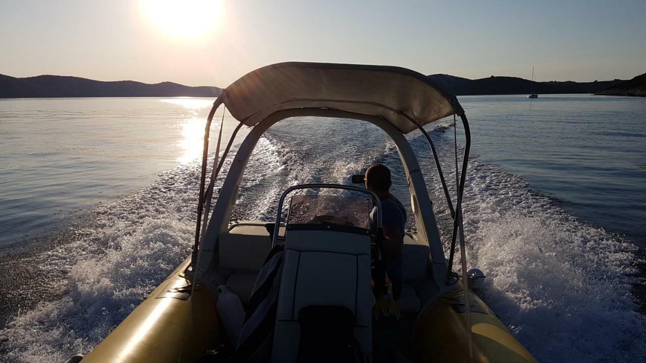 Orkula Apartments Pašman Екстериор снимка